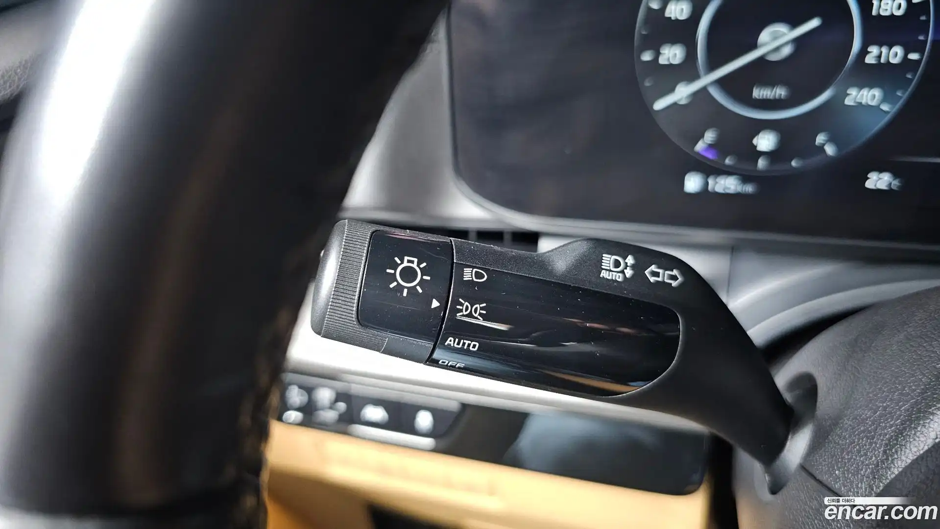 Canival Kia 2022.5-OPTION-042