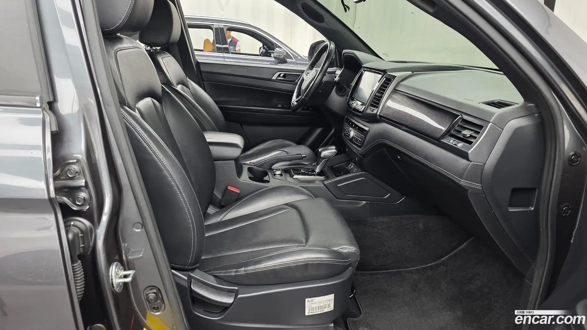 Rexton KG Mobility 2021.5-INNER-036