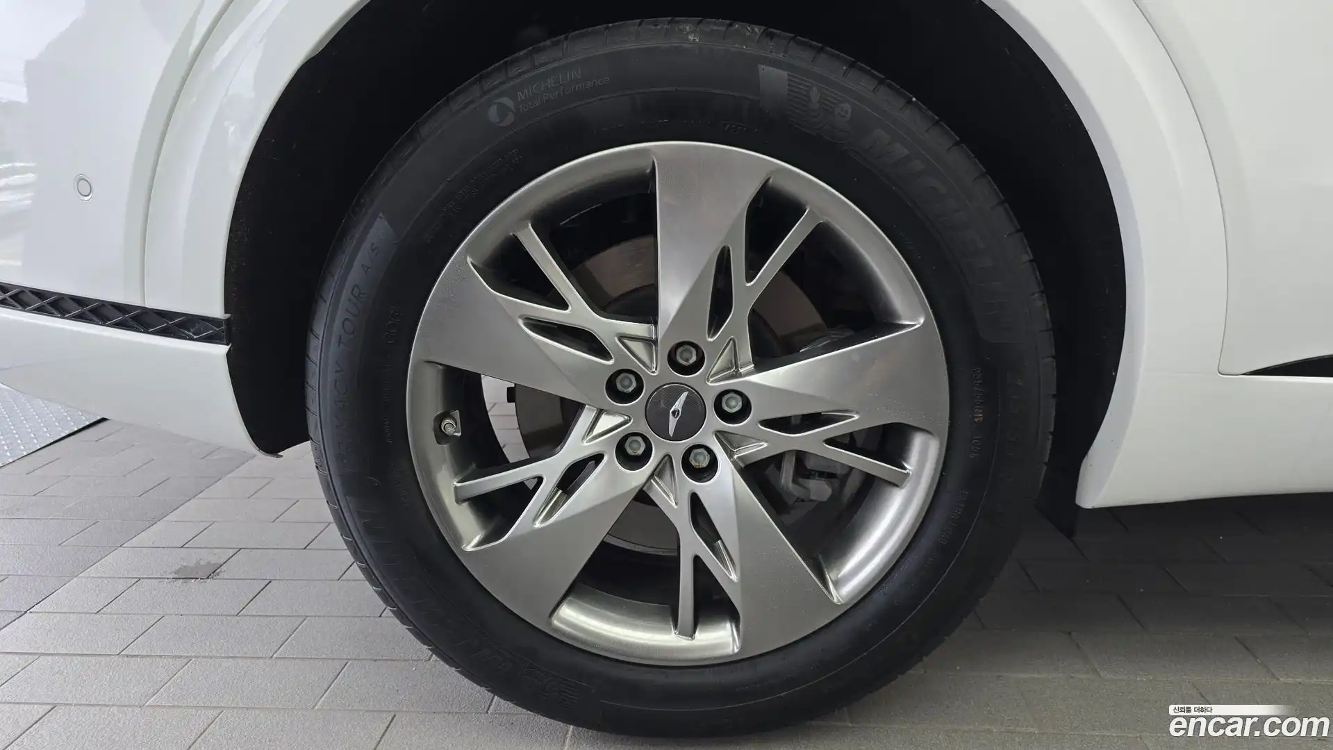 GV70 Genesis 2022.1-OUTER-005