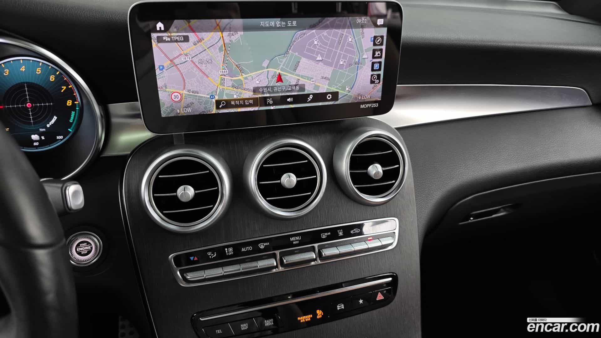 GLC-Class Mercedes-Benz 2020.11-OPTION-017