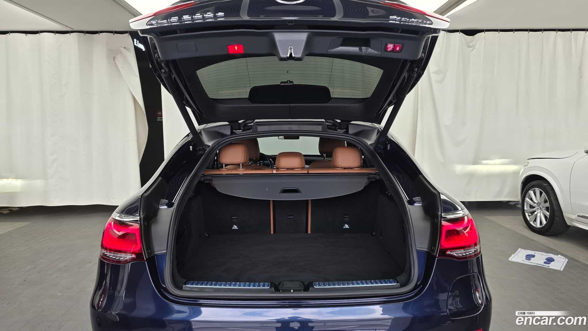 GLC-Class Mercedes-Benz 2020.11-OPTION-024