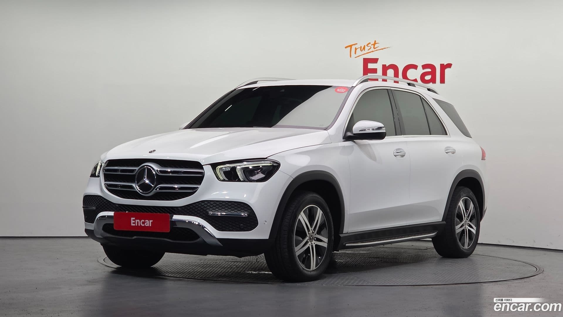 Main__Slider__Photo:GLE-Class Mercedes-Benz 2019.9-0