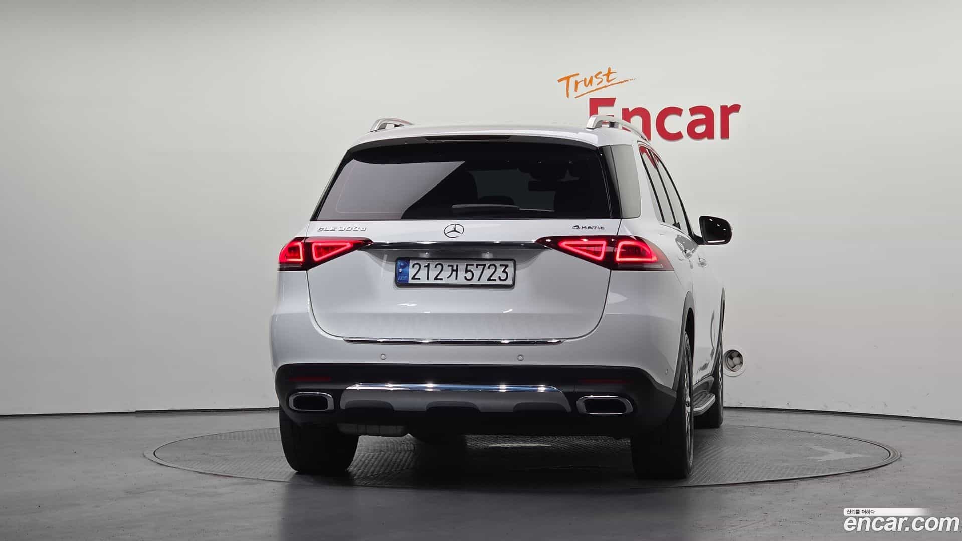GLE-Class Mercedes-Benz 2019.9-OUTER-004