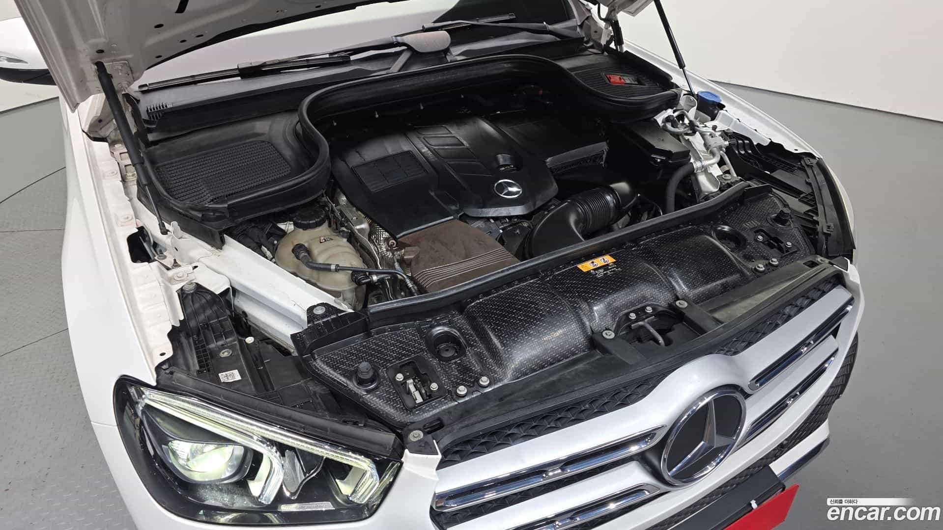 GLE-Class Mercedes-Benz 2019.9-OUTER-006
