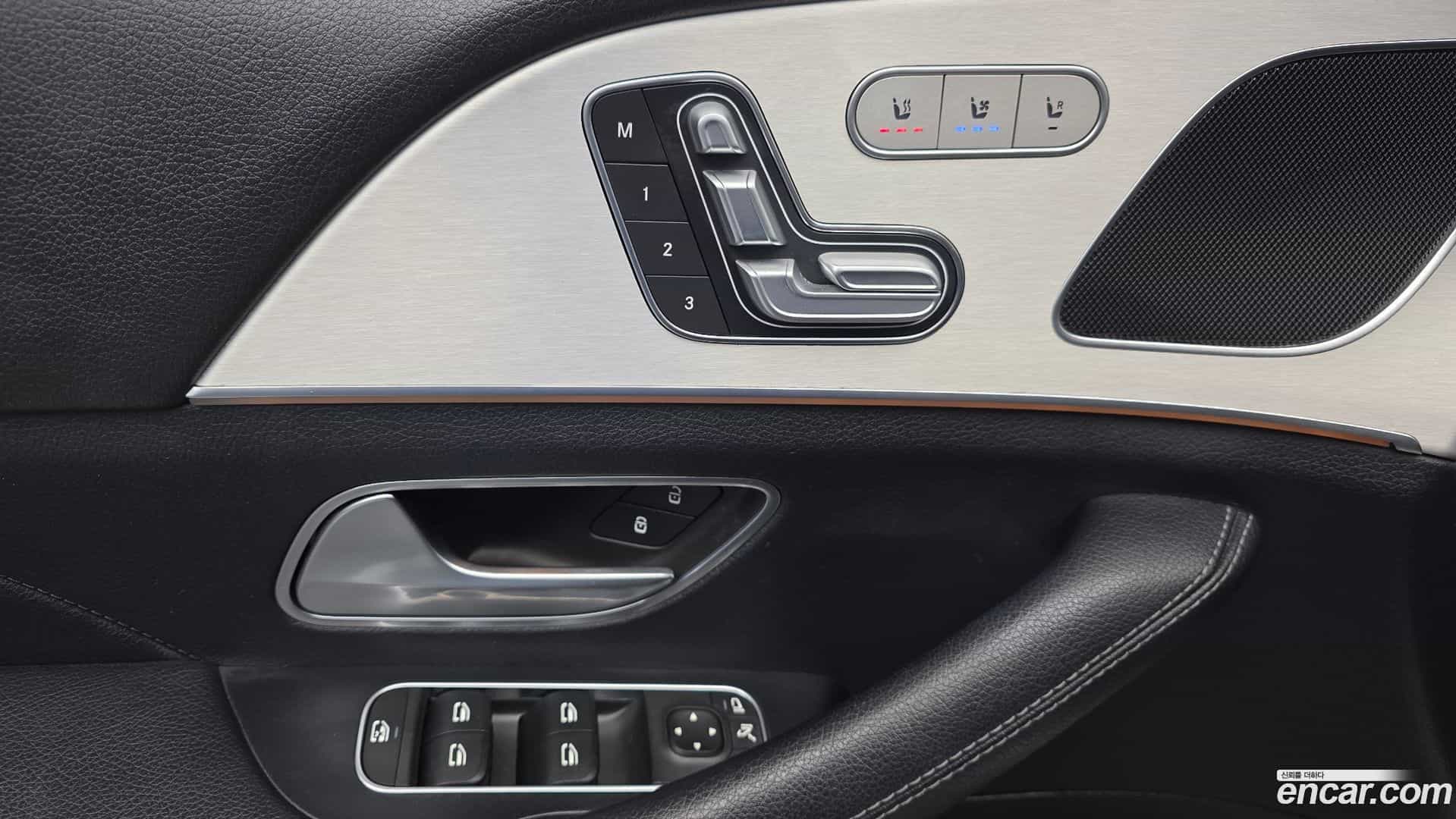 GLE-Class Mercedes-Benz 2019.9-OPTION-016