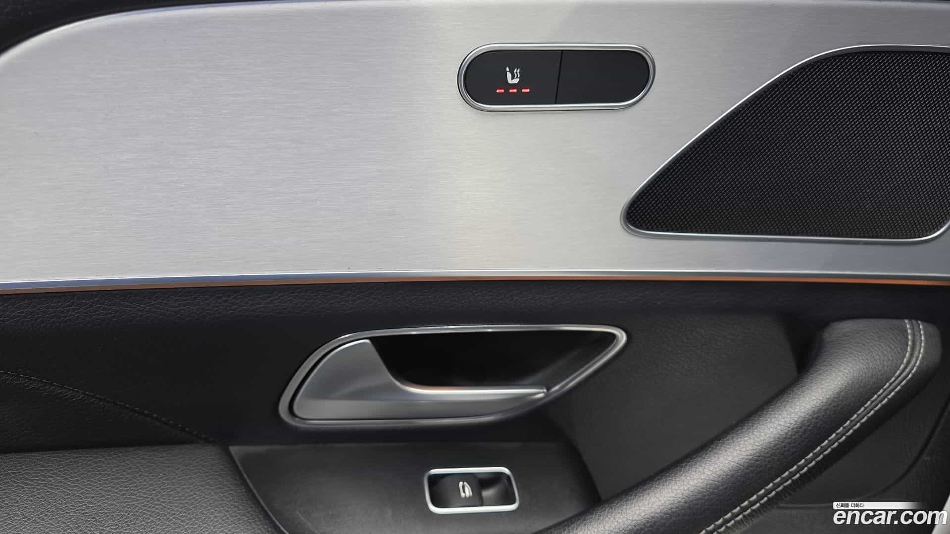GLE-Class Mercedes-Benz 2019.9-OPTION-022