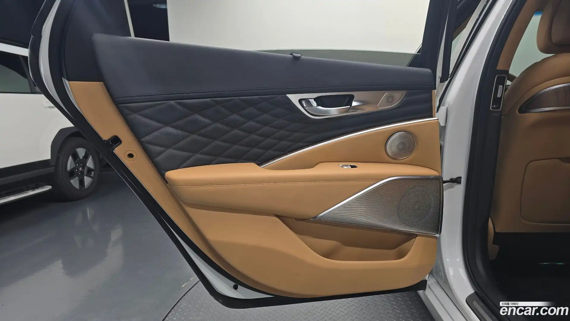 K9 Kia 2022.5-INNER-035
