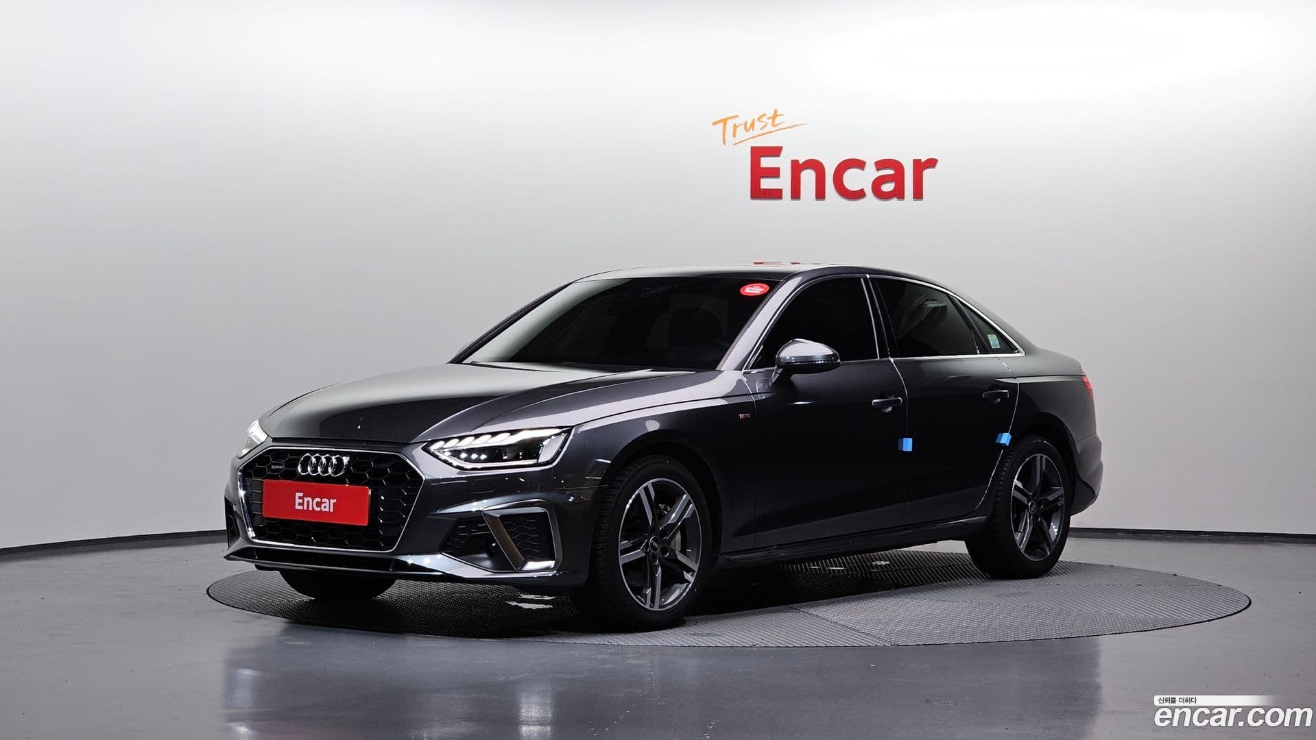 Main__Slider__Photo:A4 Audi 2021.10-0
