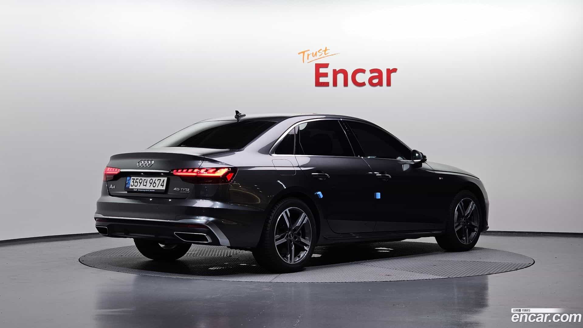 A4 Audi 2021.10-OUTER-002