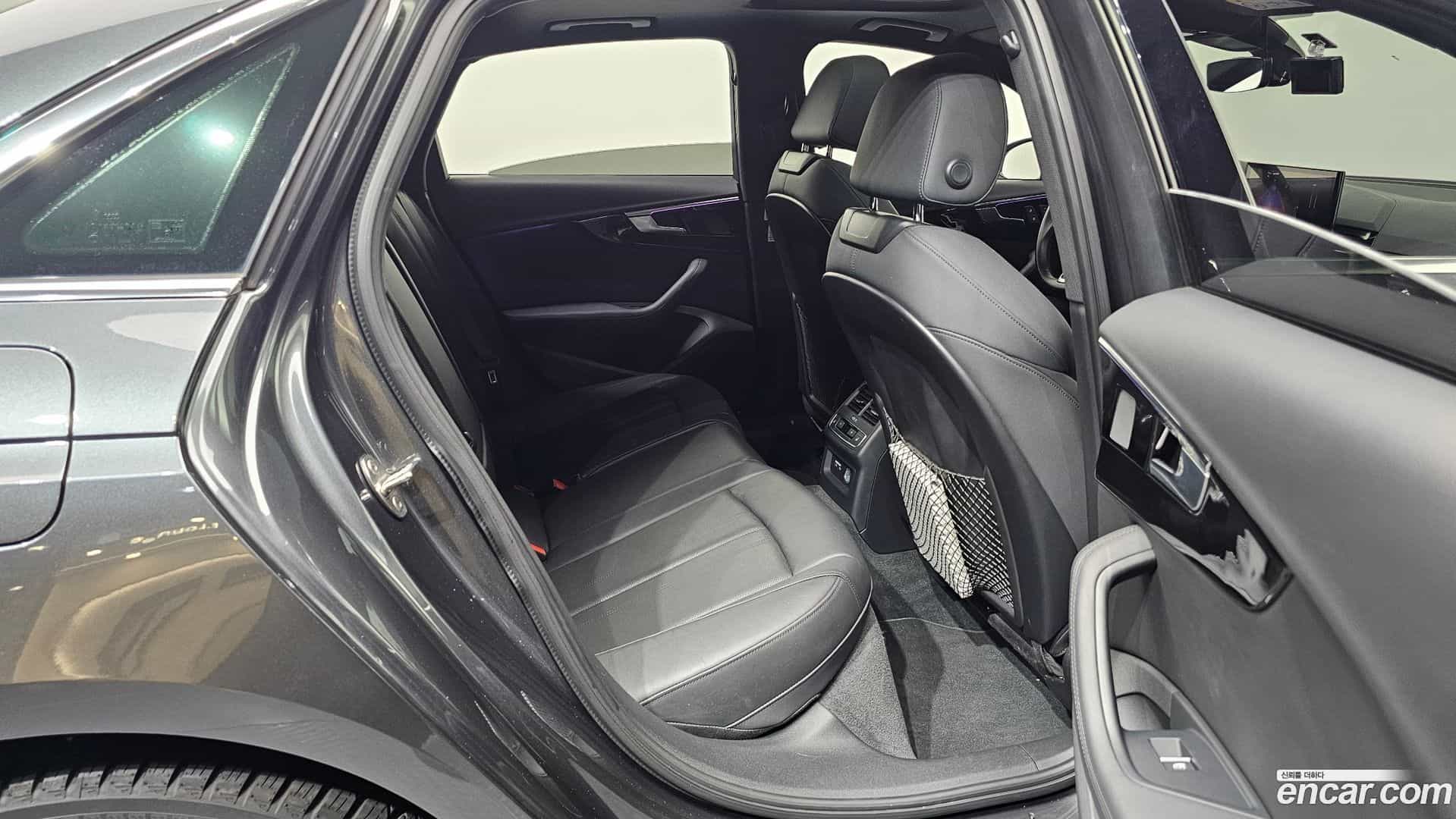 A4 Audi 2021.10-OPTION-015