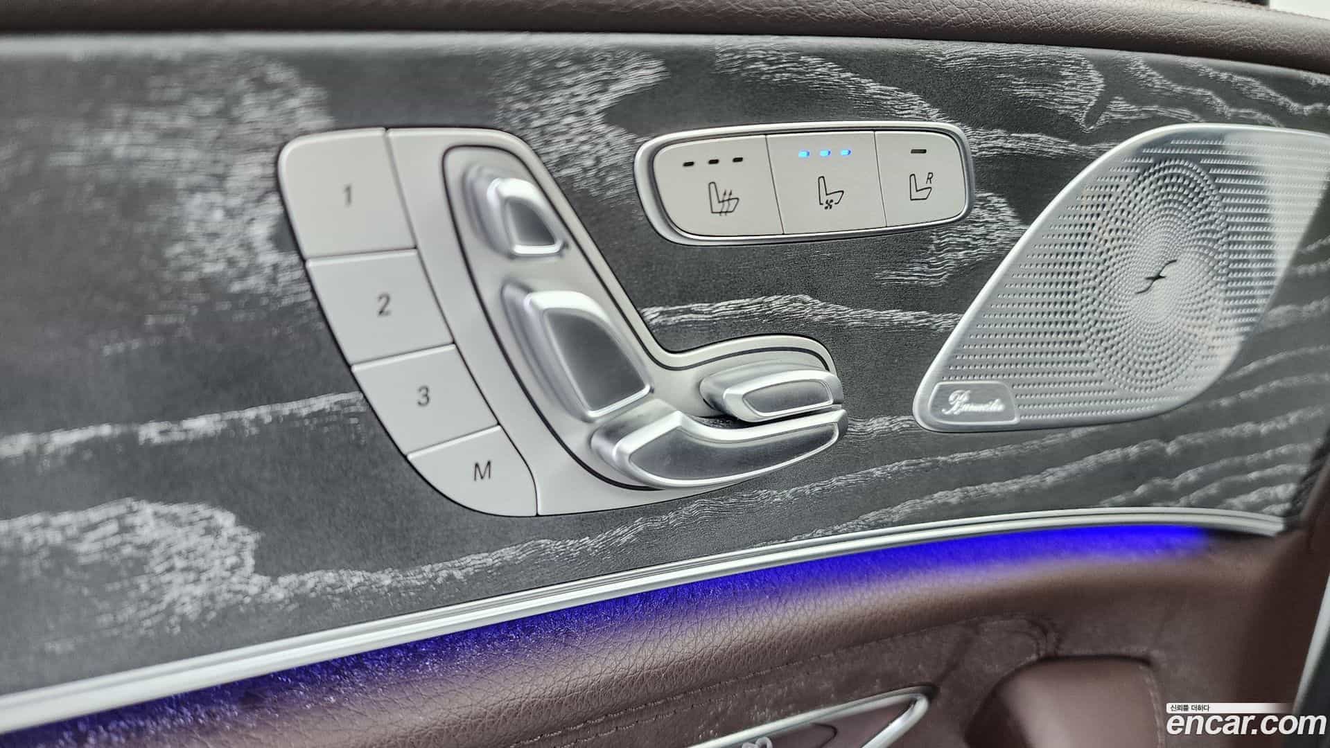 CLS-Class Mercedes-Benz 2020.3-OPTION-047