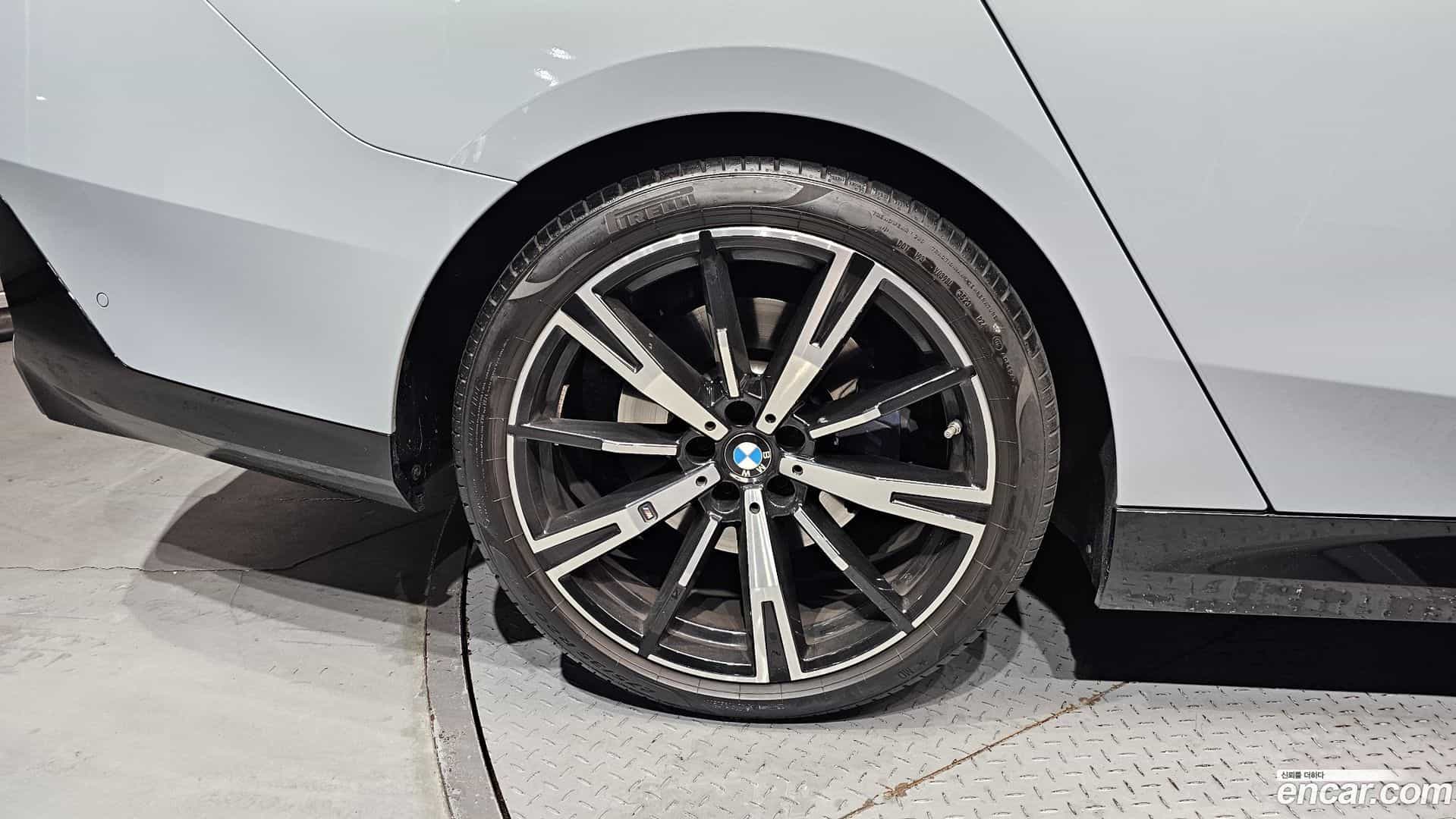 5-Series BMW 2023.11-OUTER-005