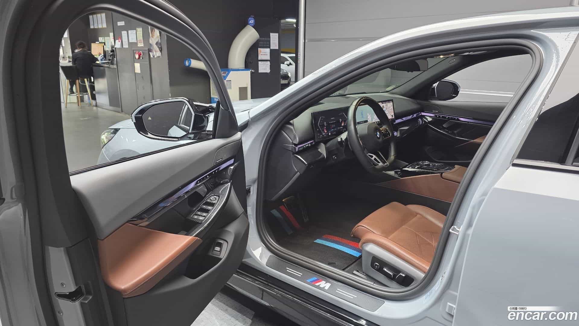 5-Series BMW 2023.11-INNER-010