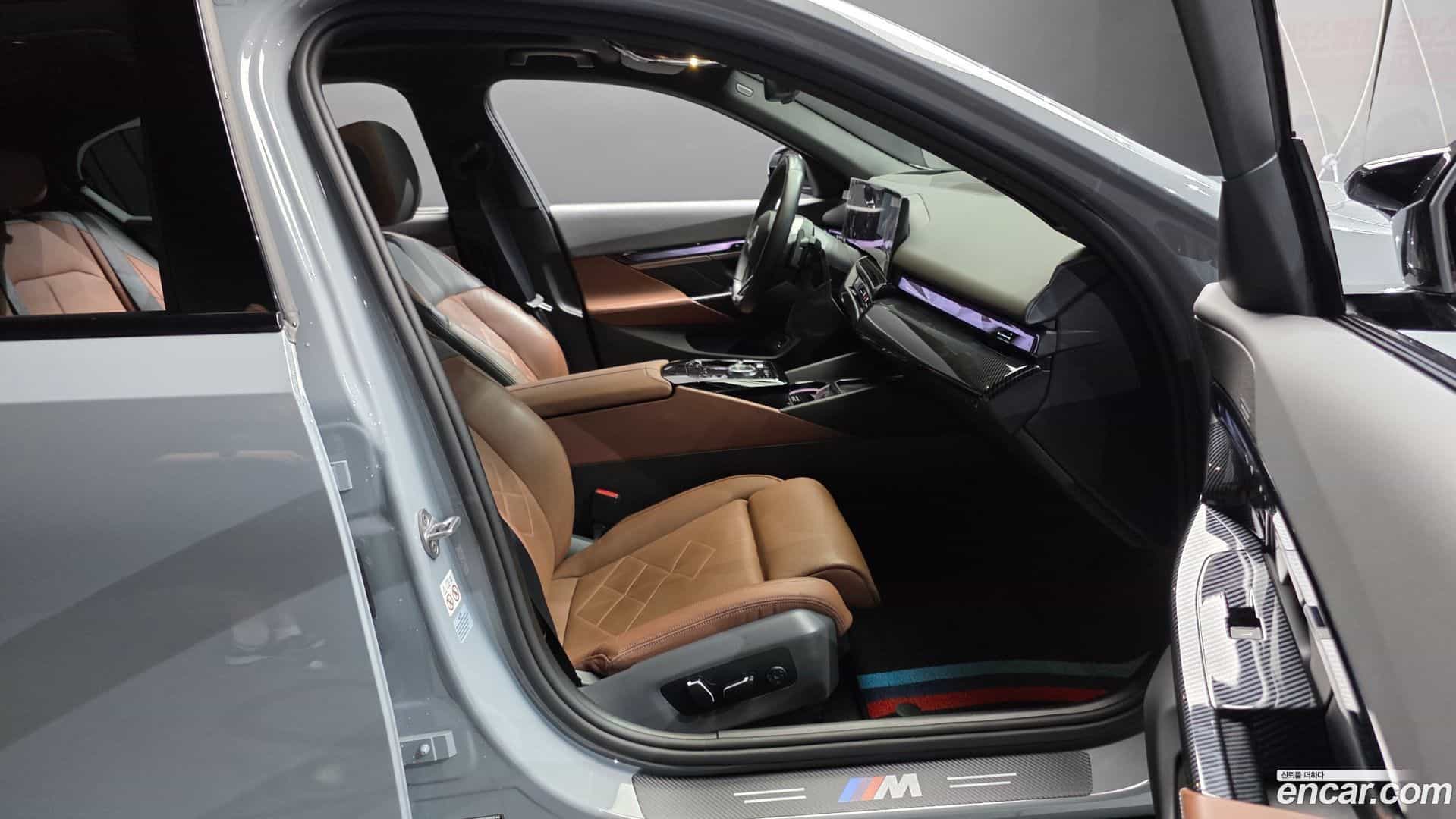5-Series BMW 2023.11-INNER-036