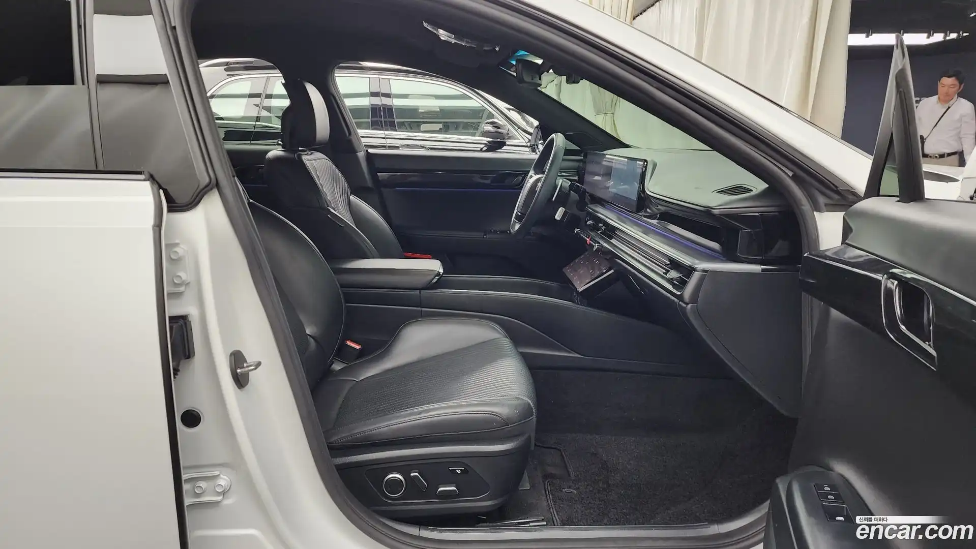Grandeur Hyundai 2023.2-OPTION-015