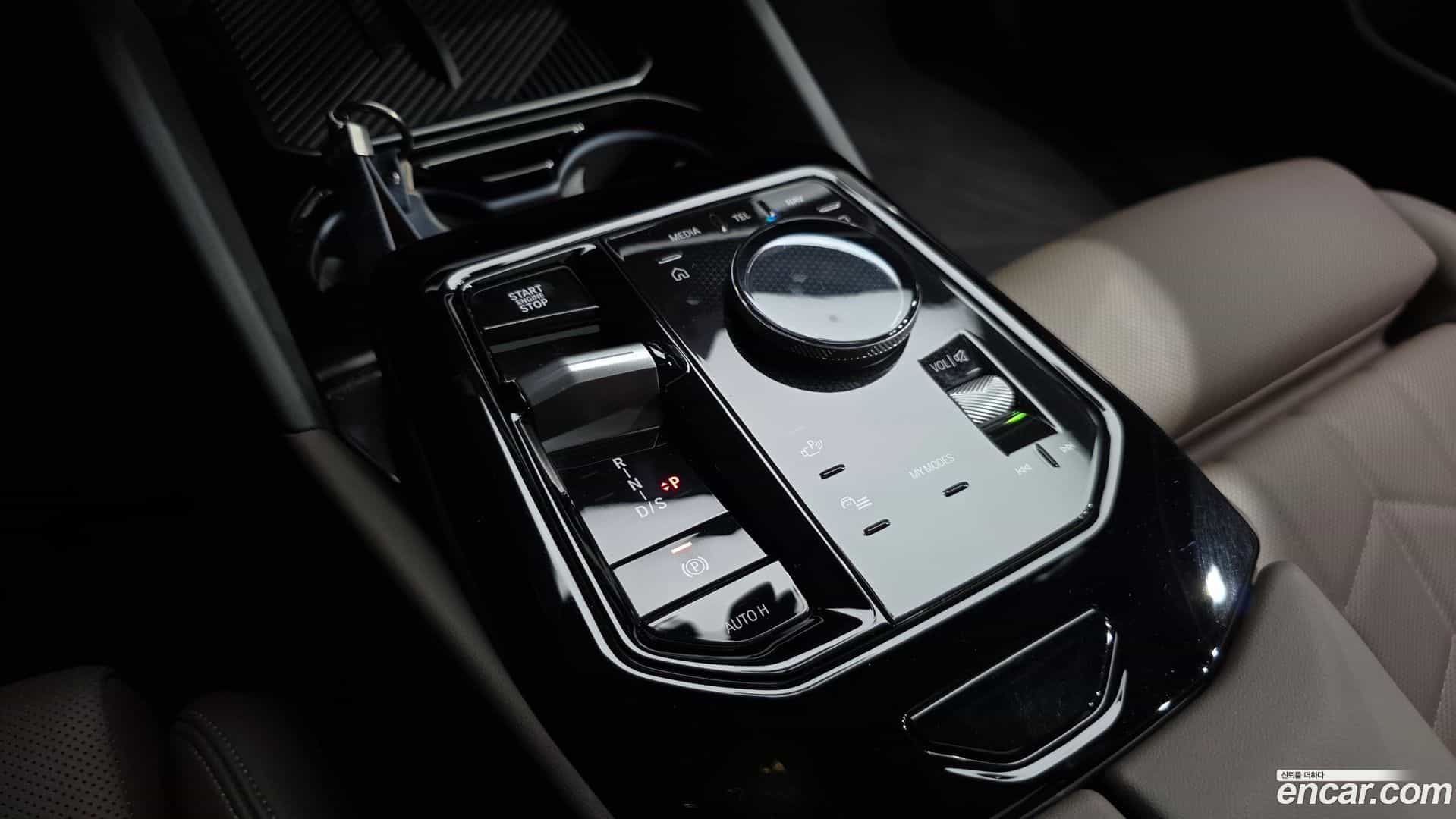 5-Series BMW 2025.6-INNER-009