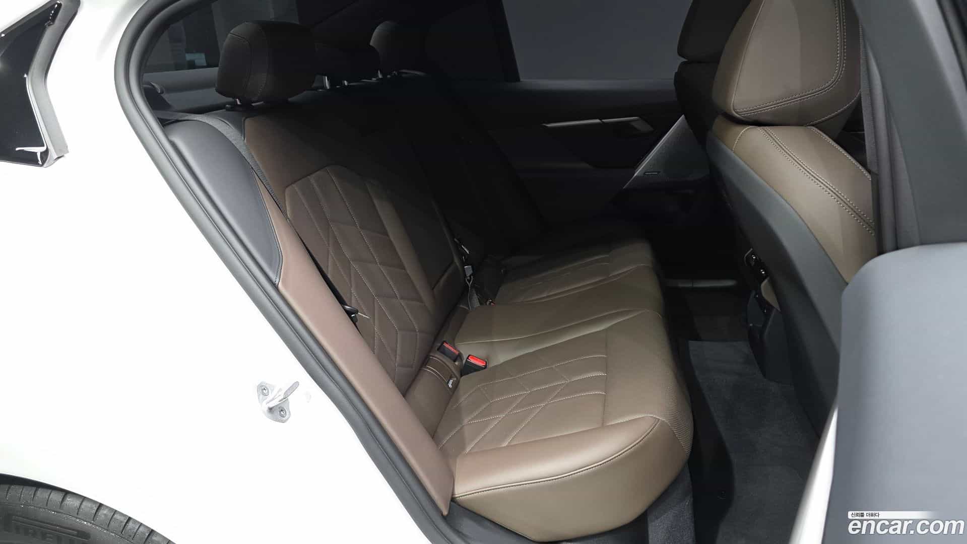 5-Series BMW 2025.6-OPTION-016