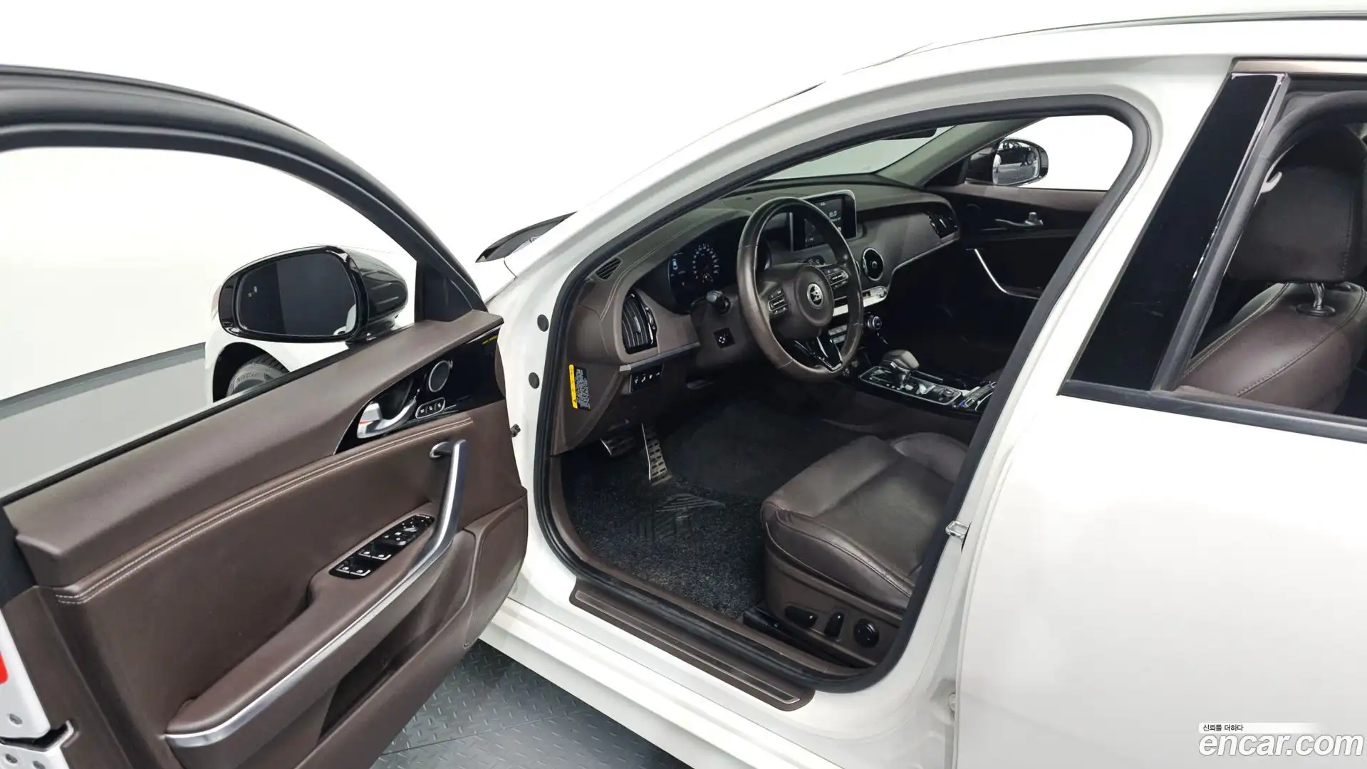 Stinger Kia 2017.5-INNER-010