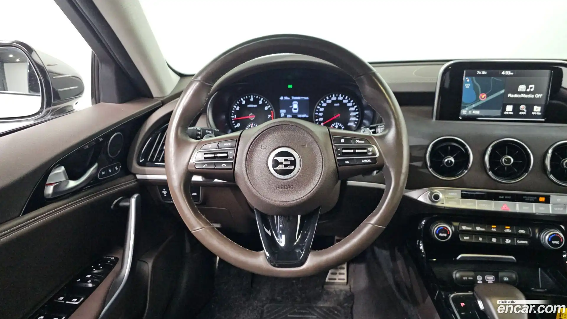 Stinger Kia 2017.5-OPTION-017