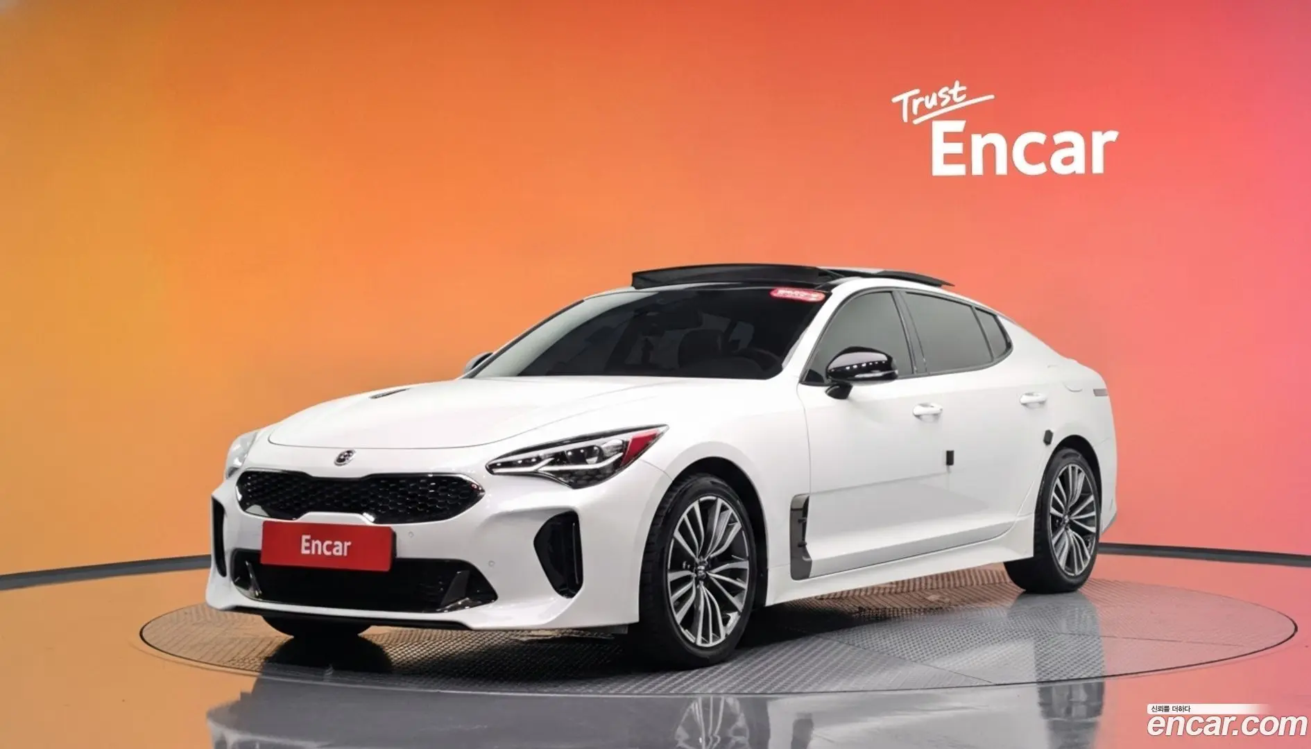 Main__Slider__Photo:Stinger Kia 2017.5-0