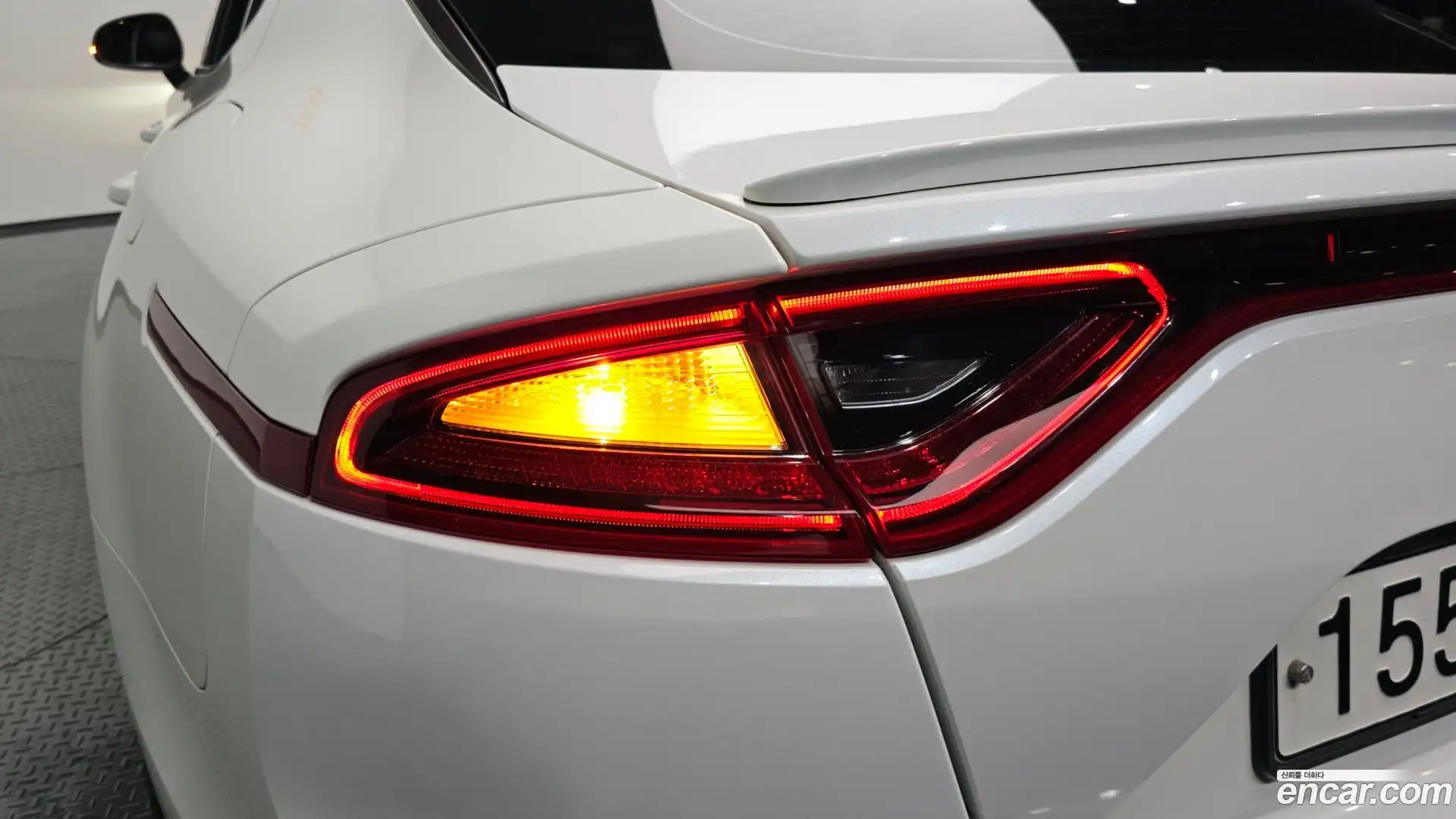 Stinger Kia 2017.5-OUTER-033