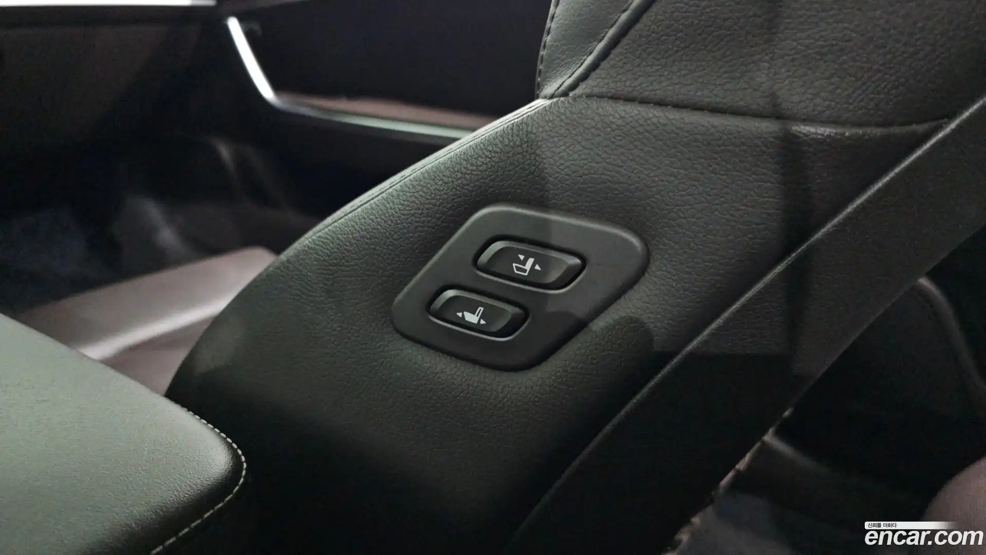 Stinger Kia 2017.5-OPTION-040