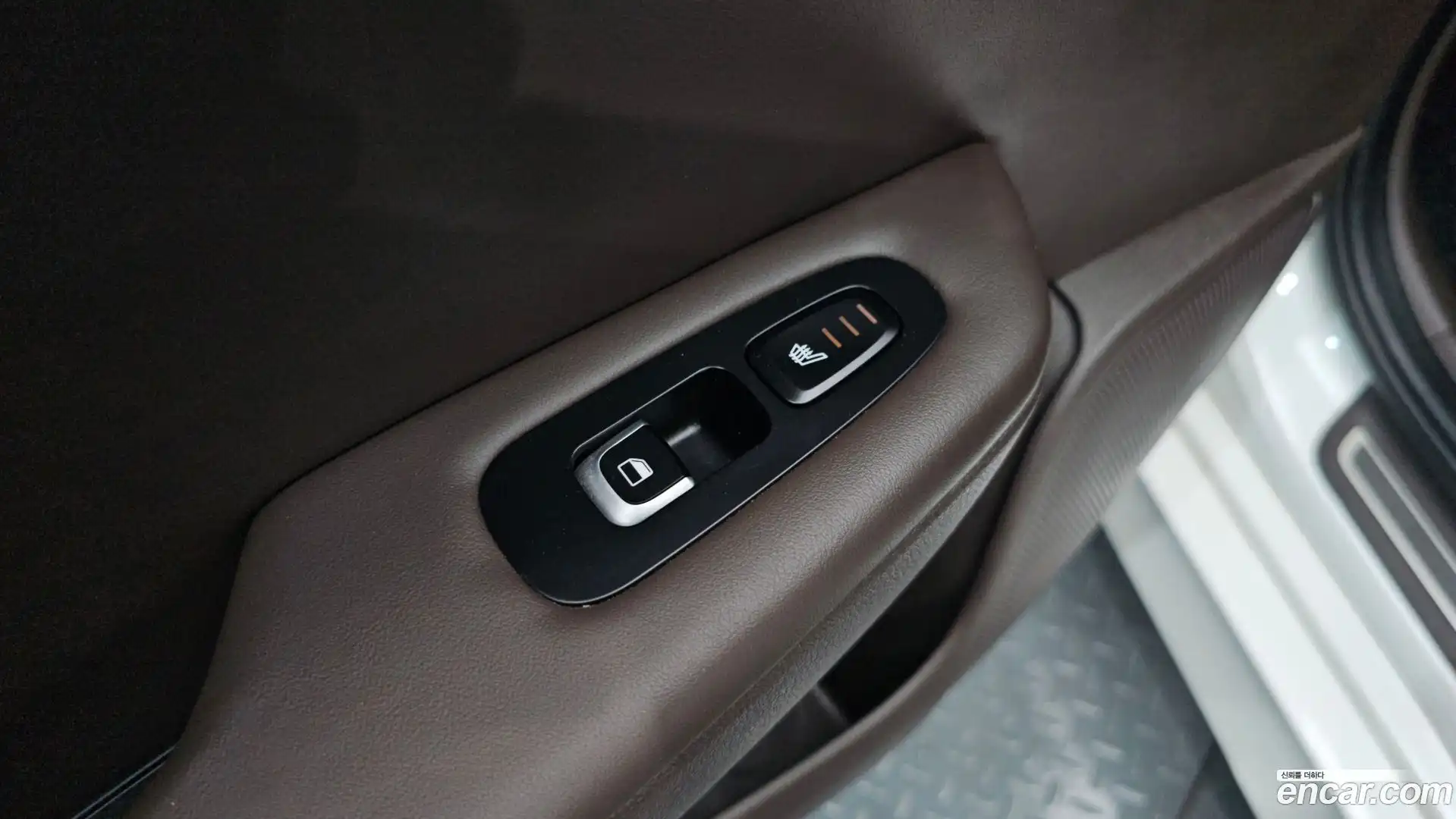 Stinger Kia 2017.5-OPTION-041