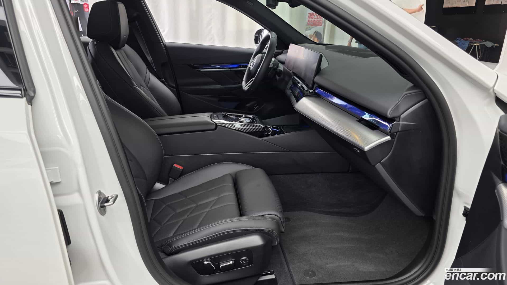 5-Series BMW 2024.10-INNER-036