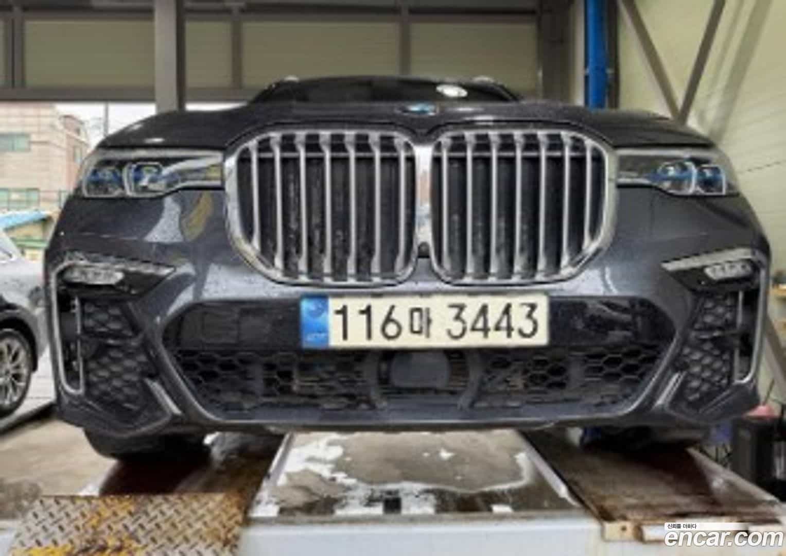 X7 BMW 2021.3-OUTER-001