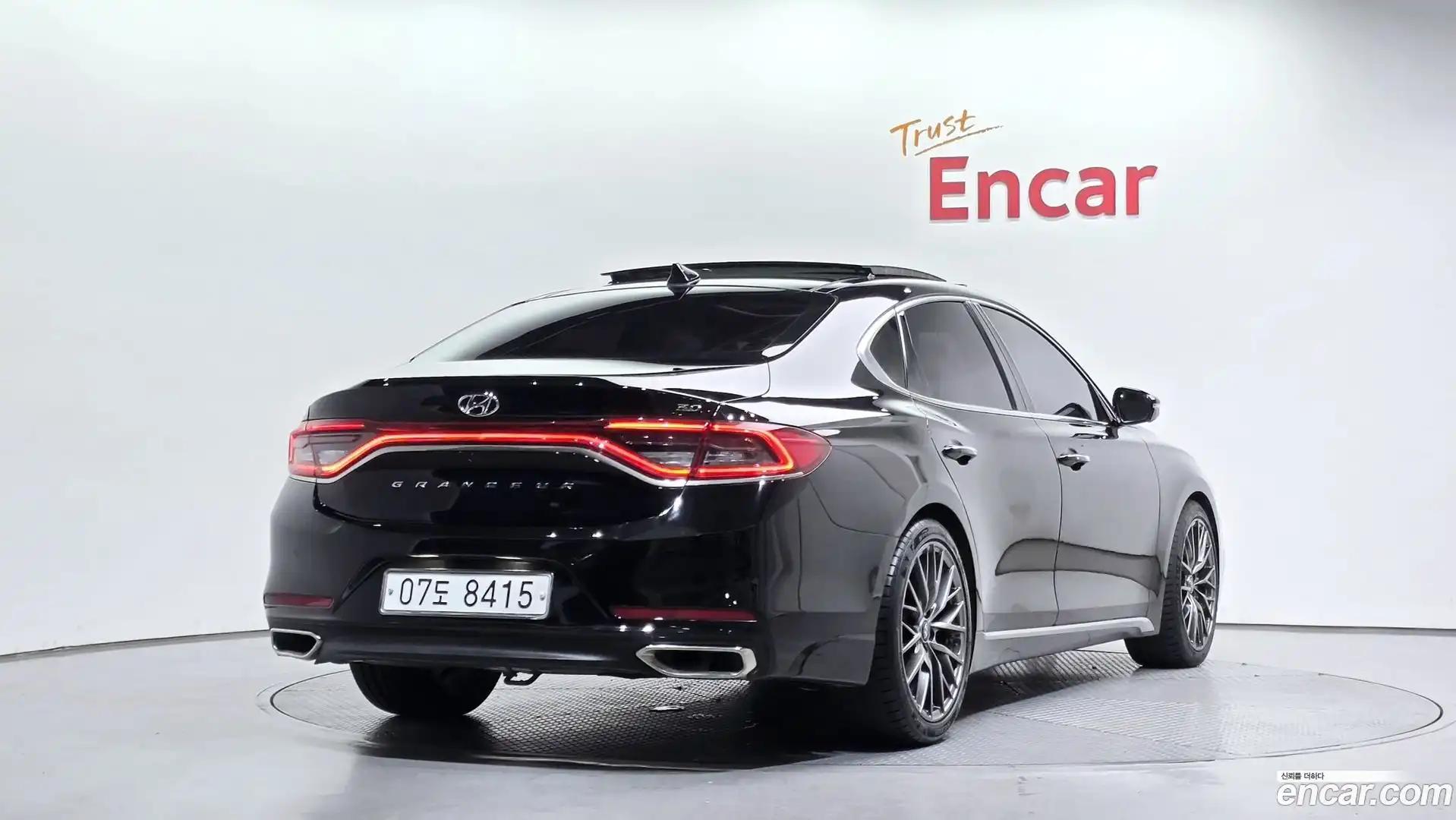 Grandeur Hyundai 2018.3-OUTER-002