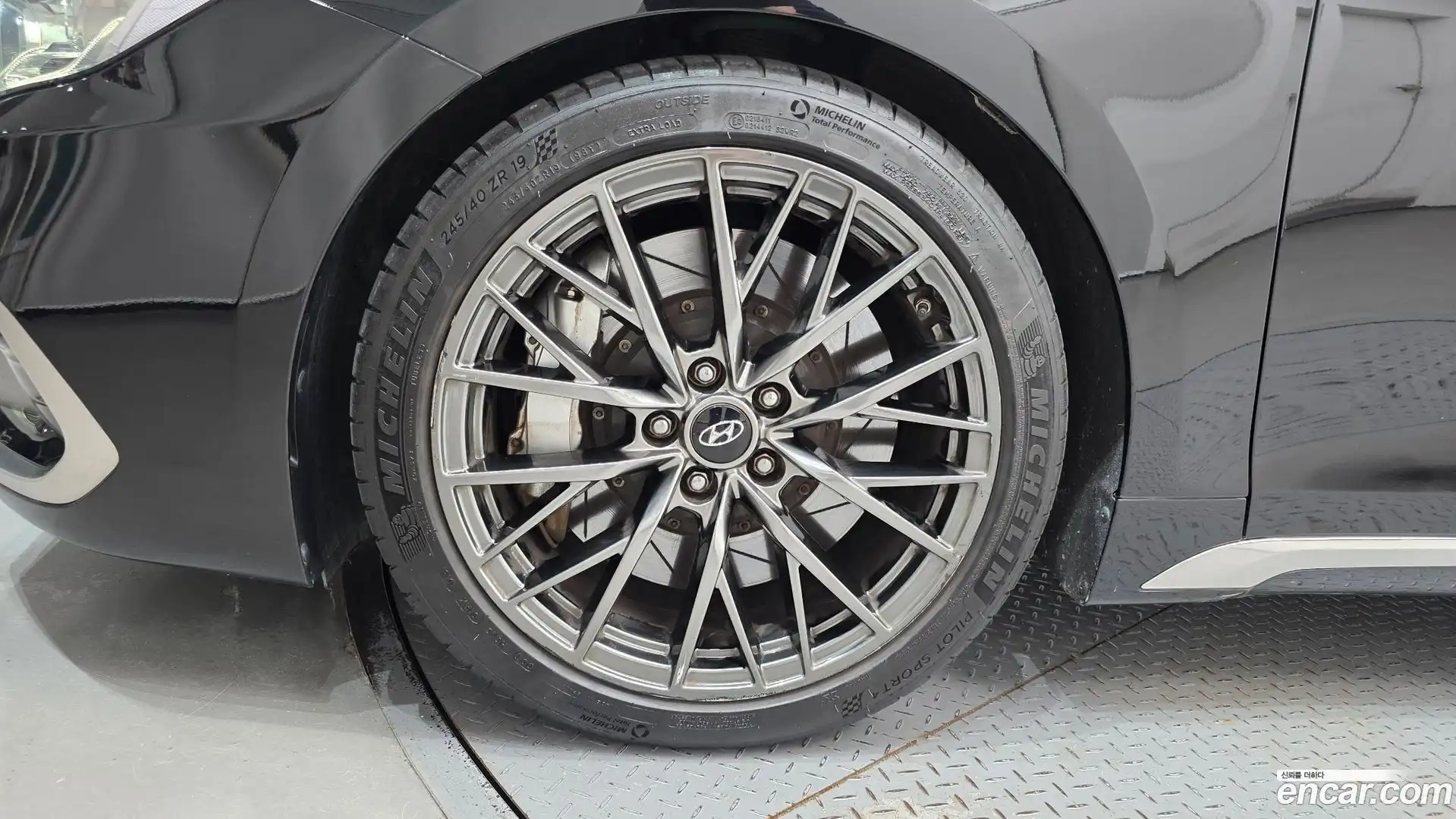 Grandeur Hyundai 2018.3-OUTER-005