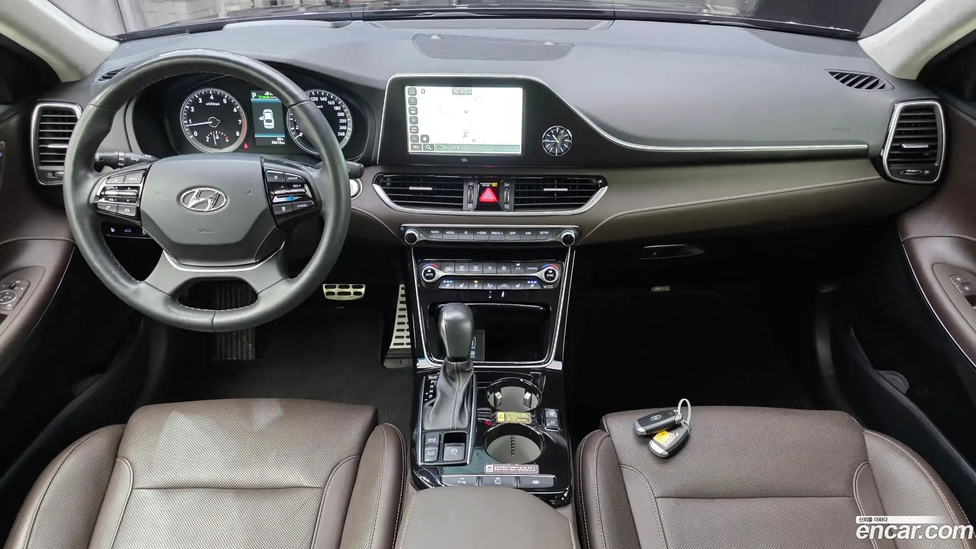 Grandeur Hyundai 2018.3-INNER-007