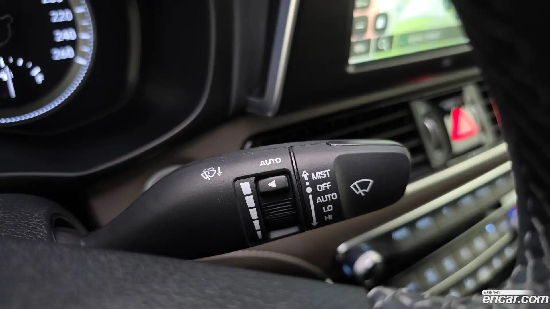 Grandeur Hyundai 2018.3-OPTION-041