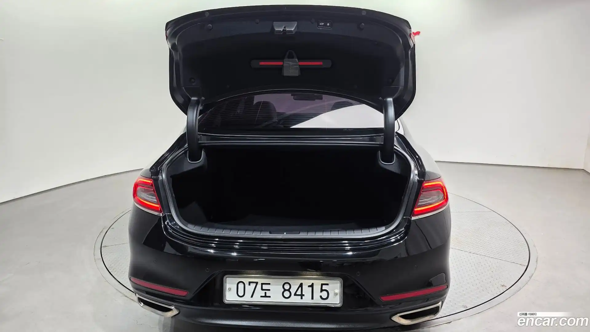 Grandeur Hyundai 2018.3-OPTION-047