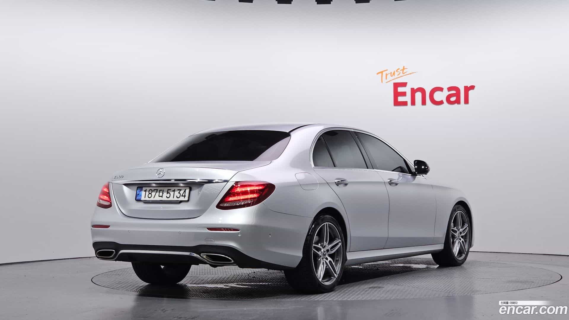 E-Class Mercedes-Benz 2019.2-OUTER-002