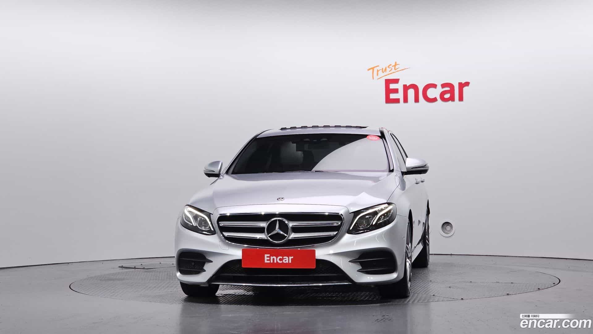 E-Class Mercedes-Benz 2019.2-OUTER-003