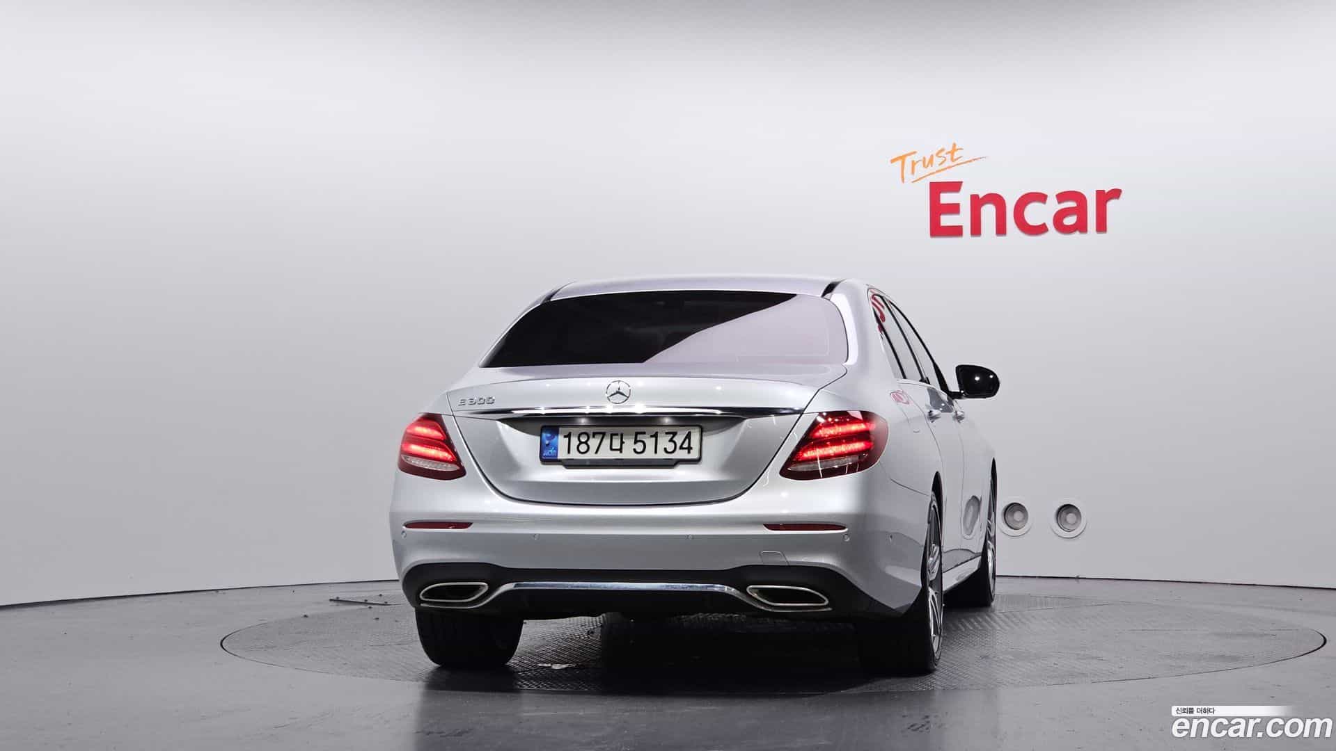 E-Class Mercedes-Benz 2019.2-OUTER-004
