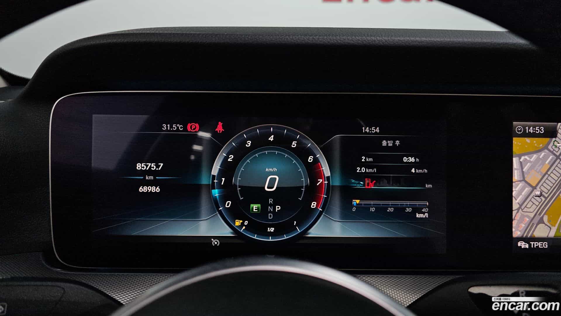 E-Class Mercedes-Benz 2019.2-INNER-008