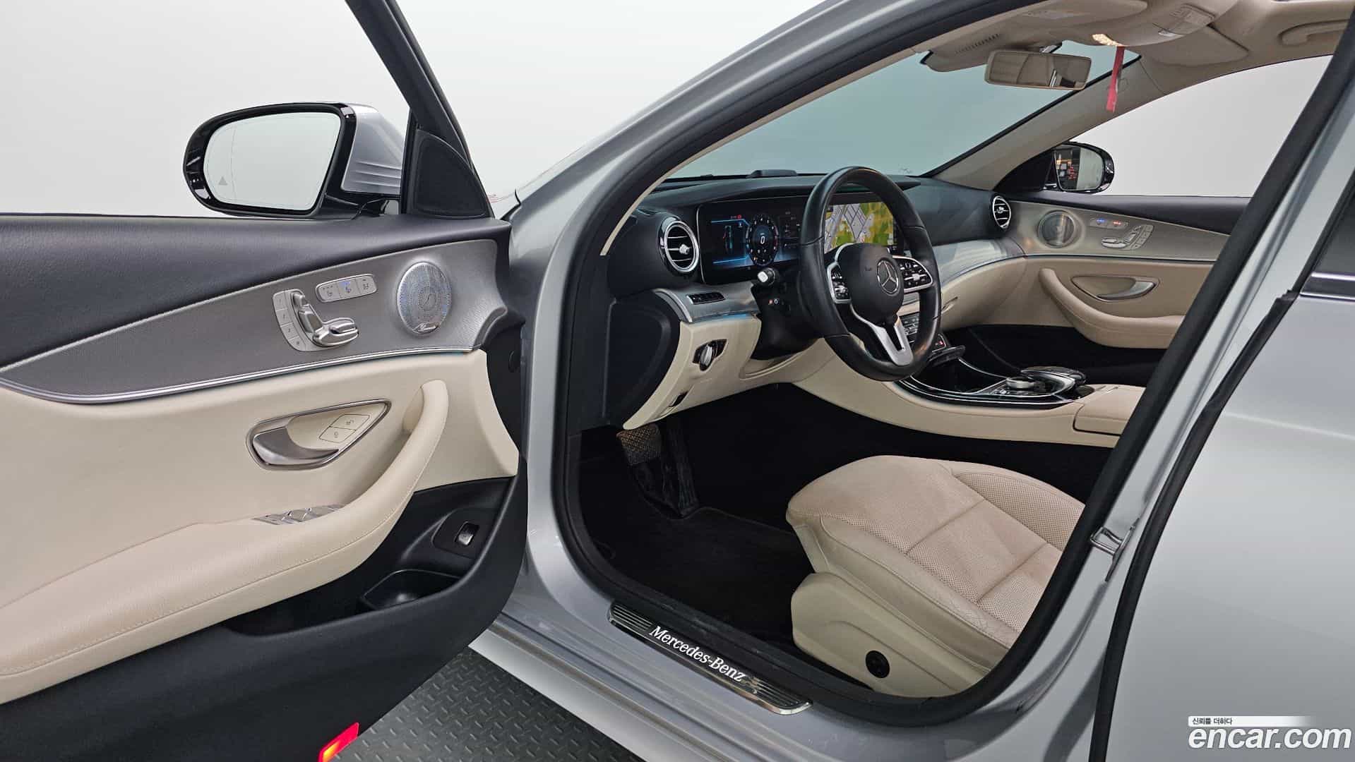 E-Class Mercedes-Benz 2019.2-INNER-010