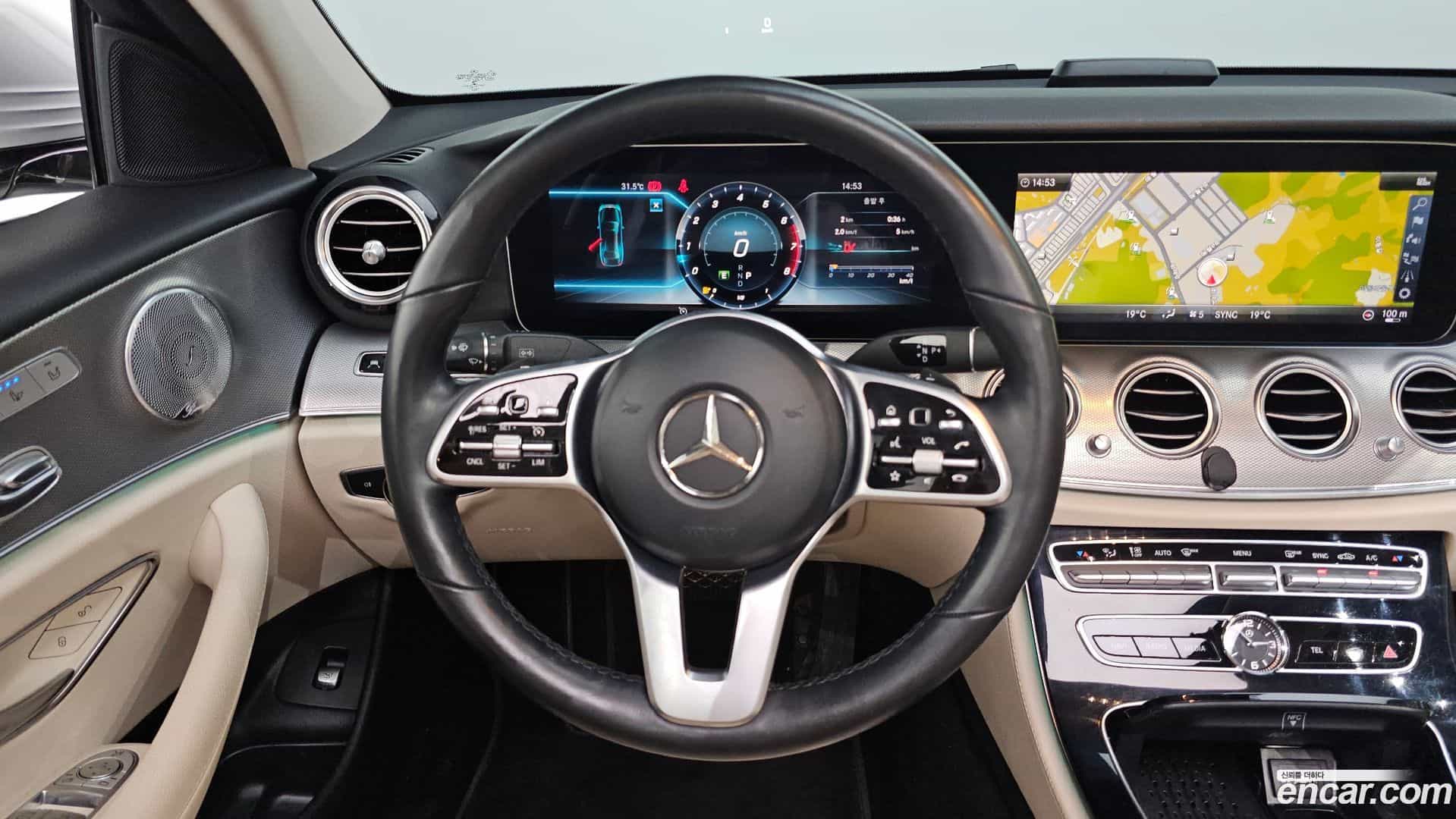 E-Class Mercedes-Benz 2019.2-OPTION-017