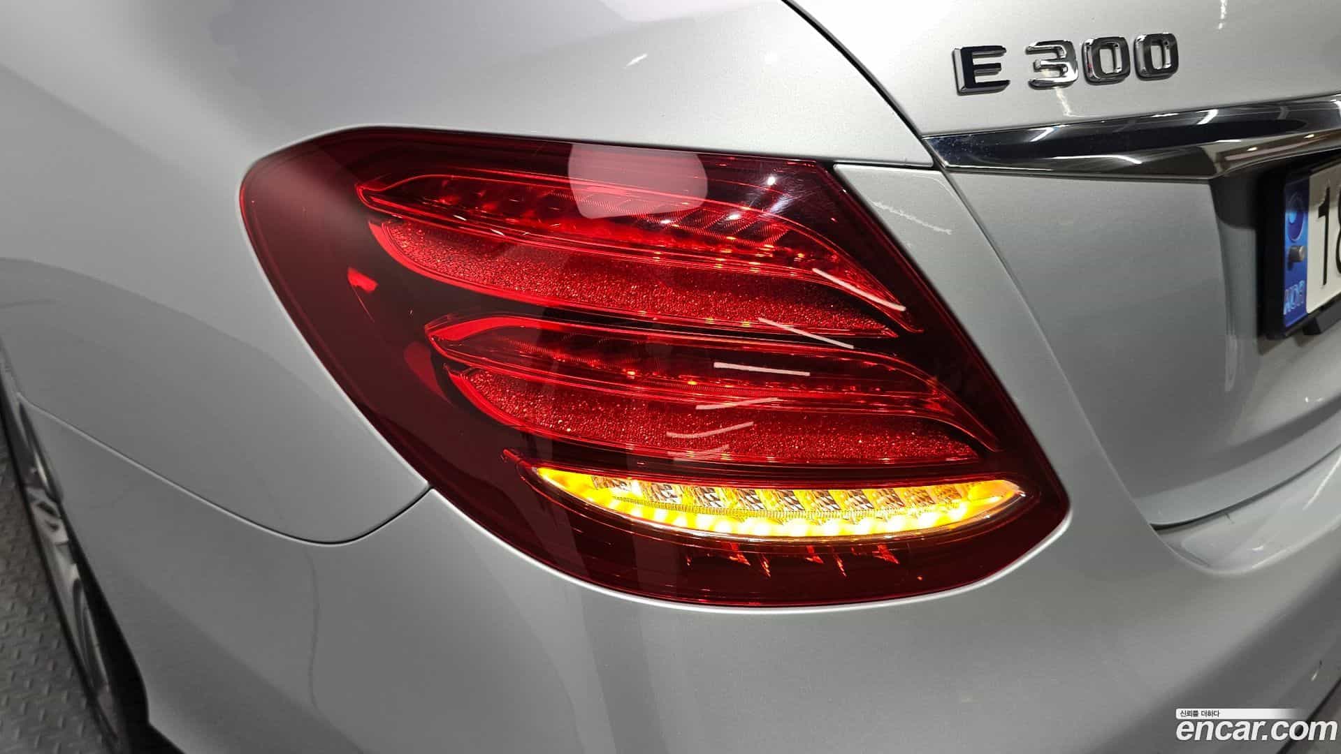 E-Class Mercedes-Benz 2019.2-OUTER-033