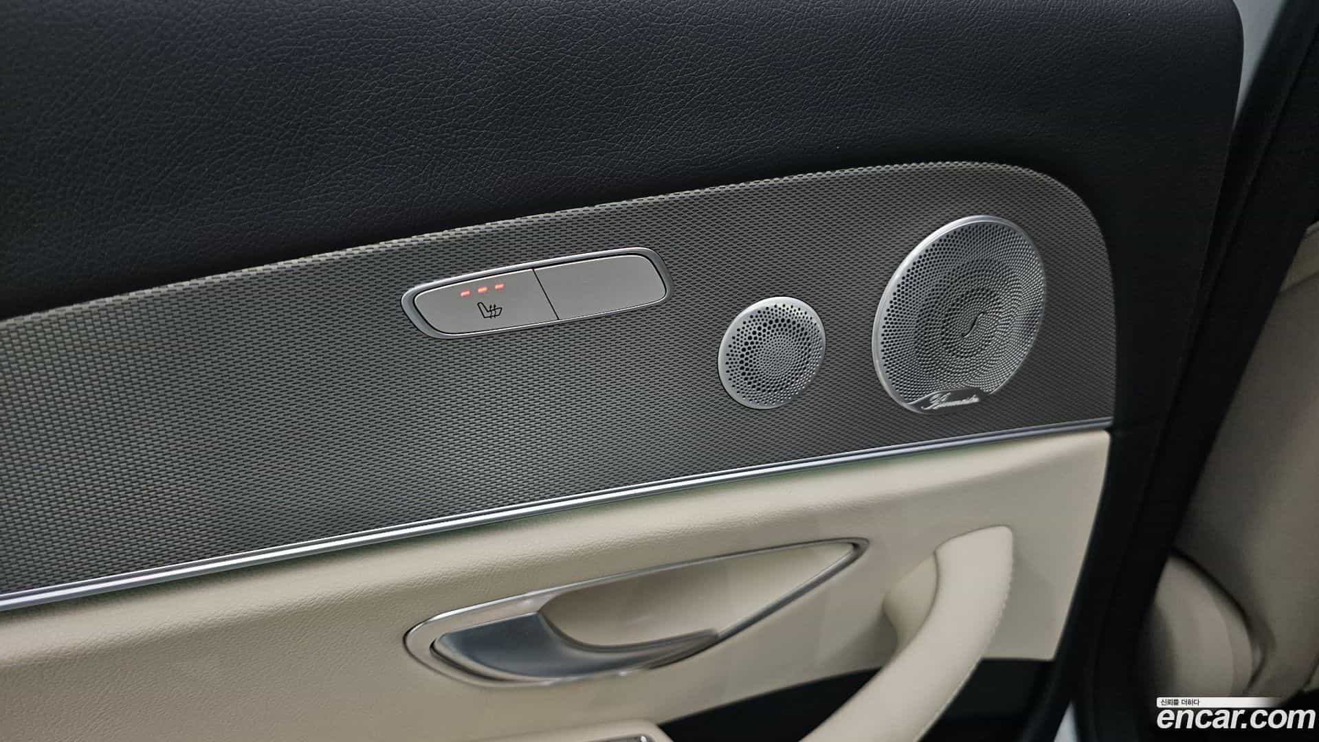 E-Class Mercedes-Benz 2019.2-OPTION-040