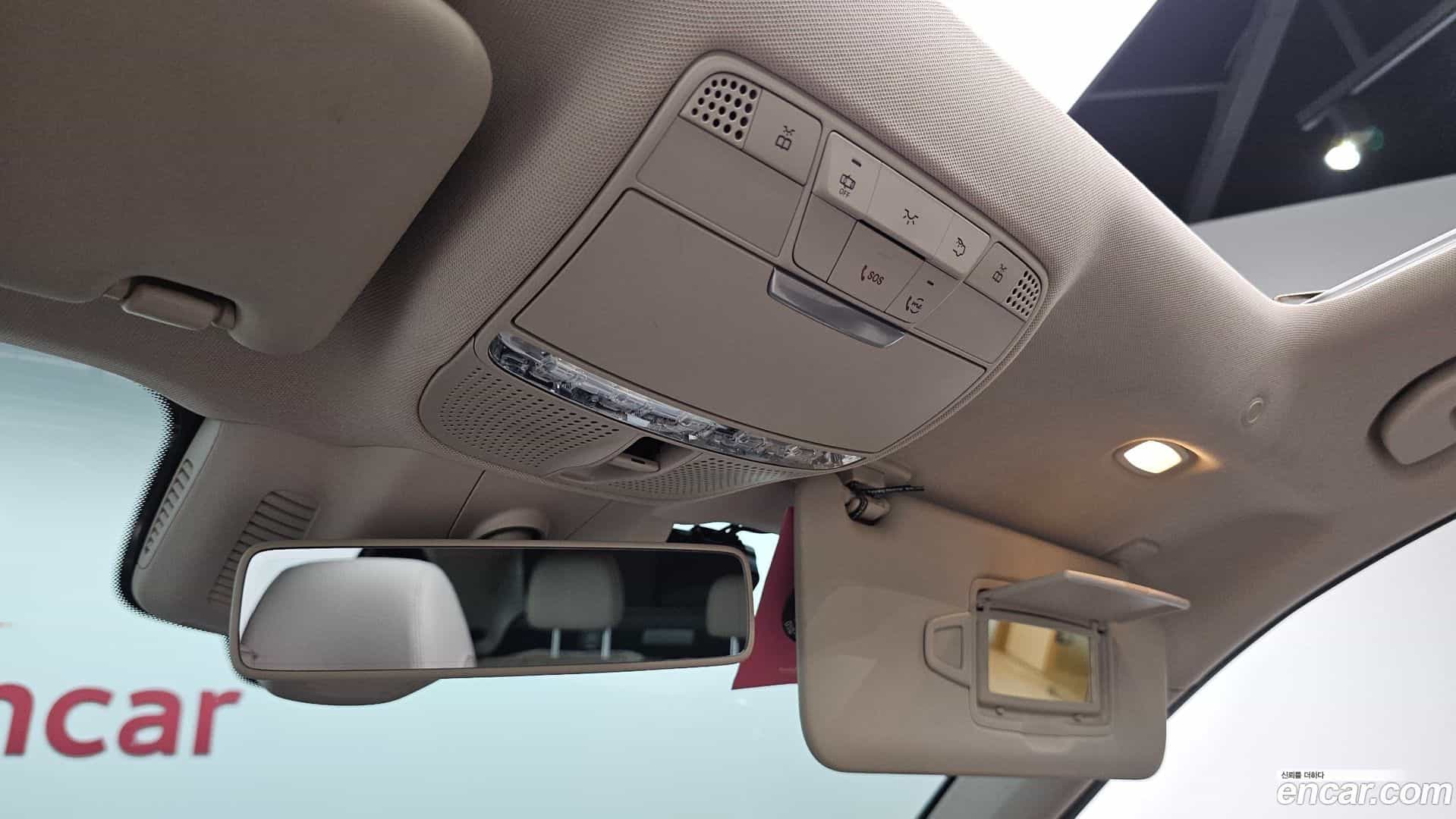 E-Class Mercedes-Benz 2019.2-OPTION-043