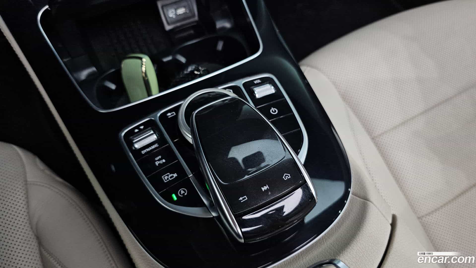 E-Class Mercedes-Benz 2019.2-OPTION-047