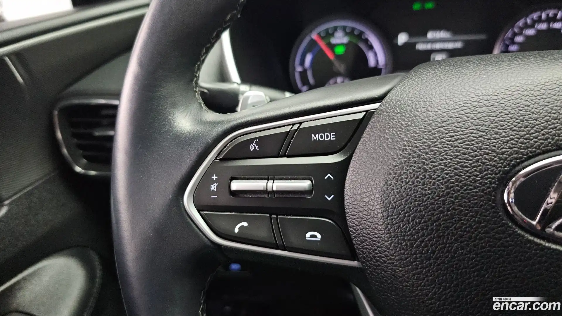 Santafe Hyundai 2023.4-OPTION-045