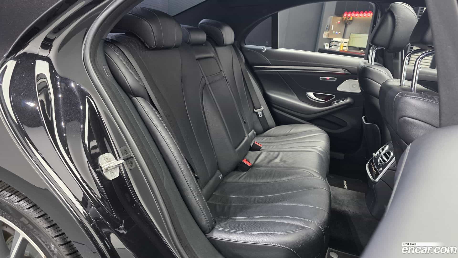 S-Class Mercedes-Benz 2017.0-OPTION-016