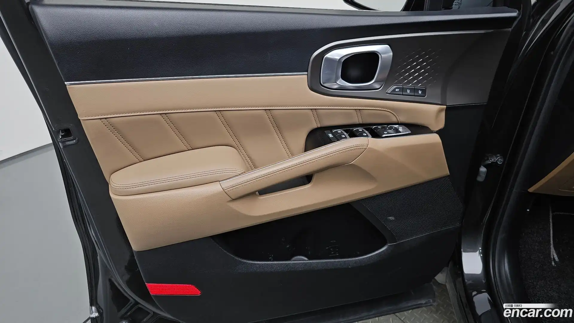 Sorento Kia 2023.7-INNER-034