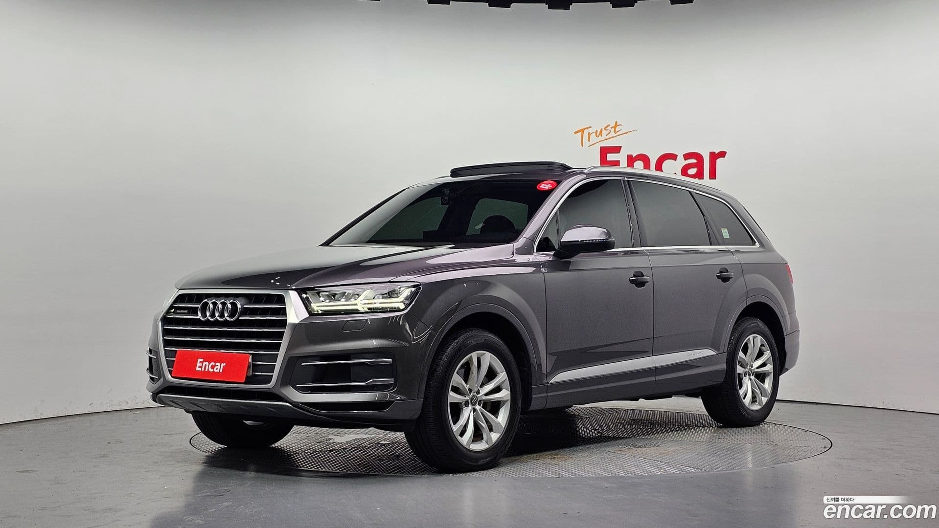 Main__Slider__Photo:Q7 Audi 2019.9-0