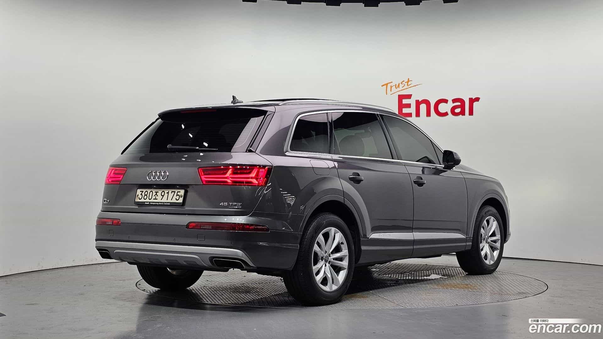 Q7 Audi 2019.9-OUTER-002