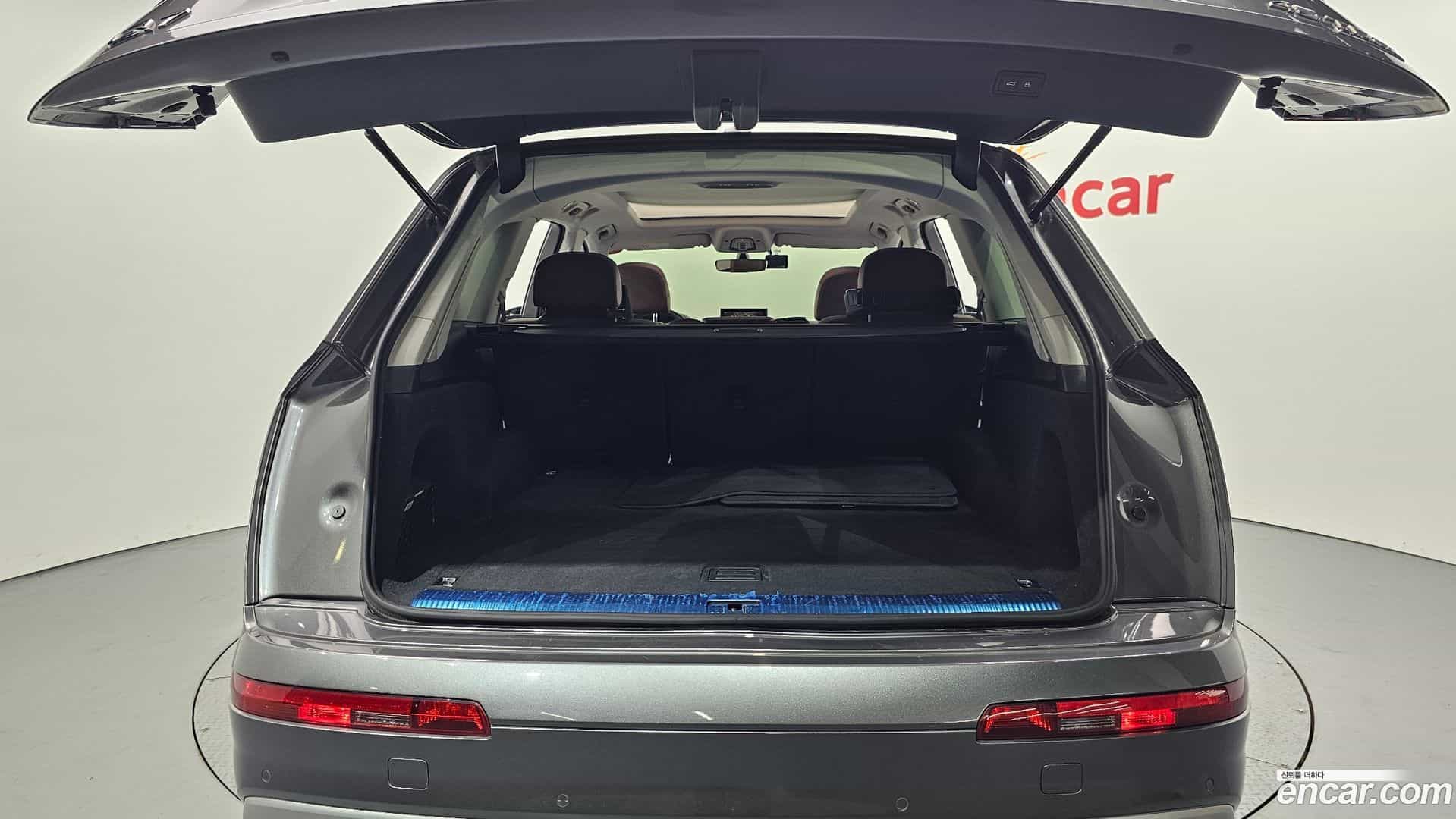 Q7 Audi 2019.9-OPTION-024